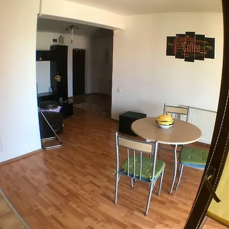 Green Apartment