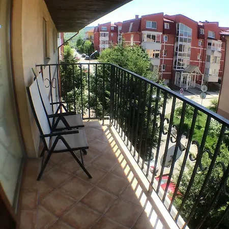Apartment Green *